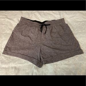 Lululemon women’s shorts- 3” length